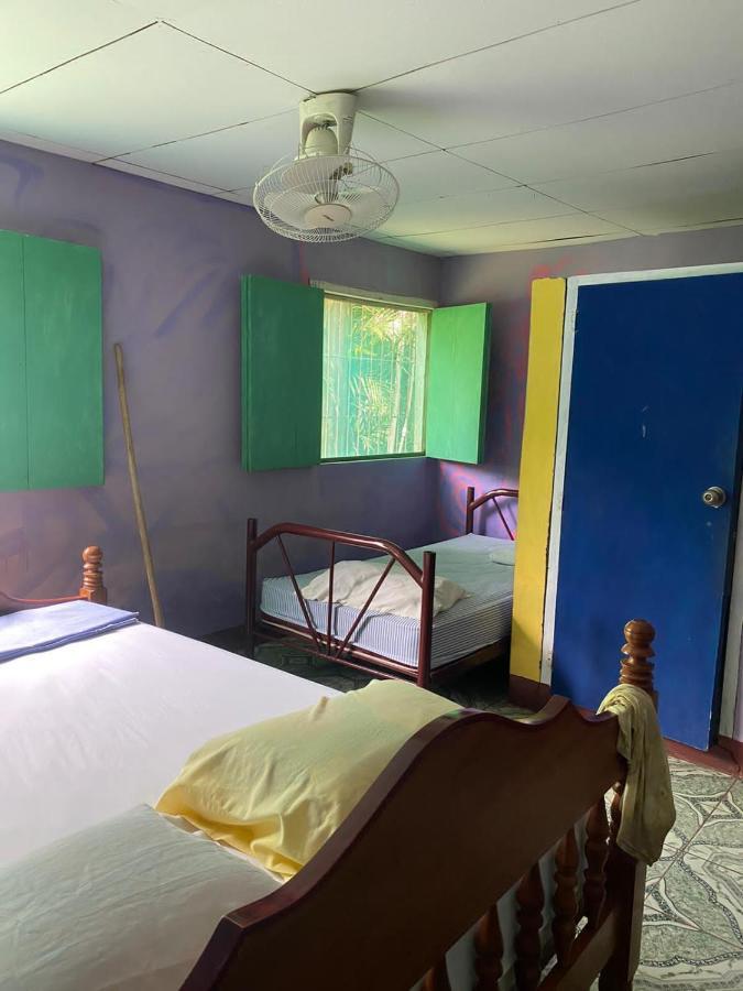 Hostal Maria Rivas Esterno foto