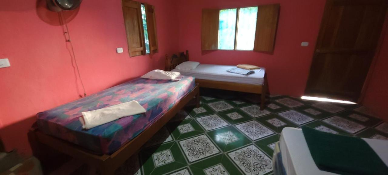 Hostal Maria Rivas Esterno foto