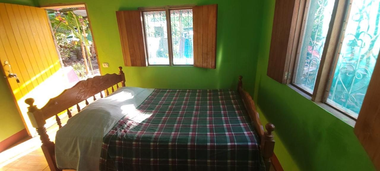 Hostal Maria Rivas Esterno foto