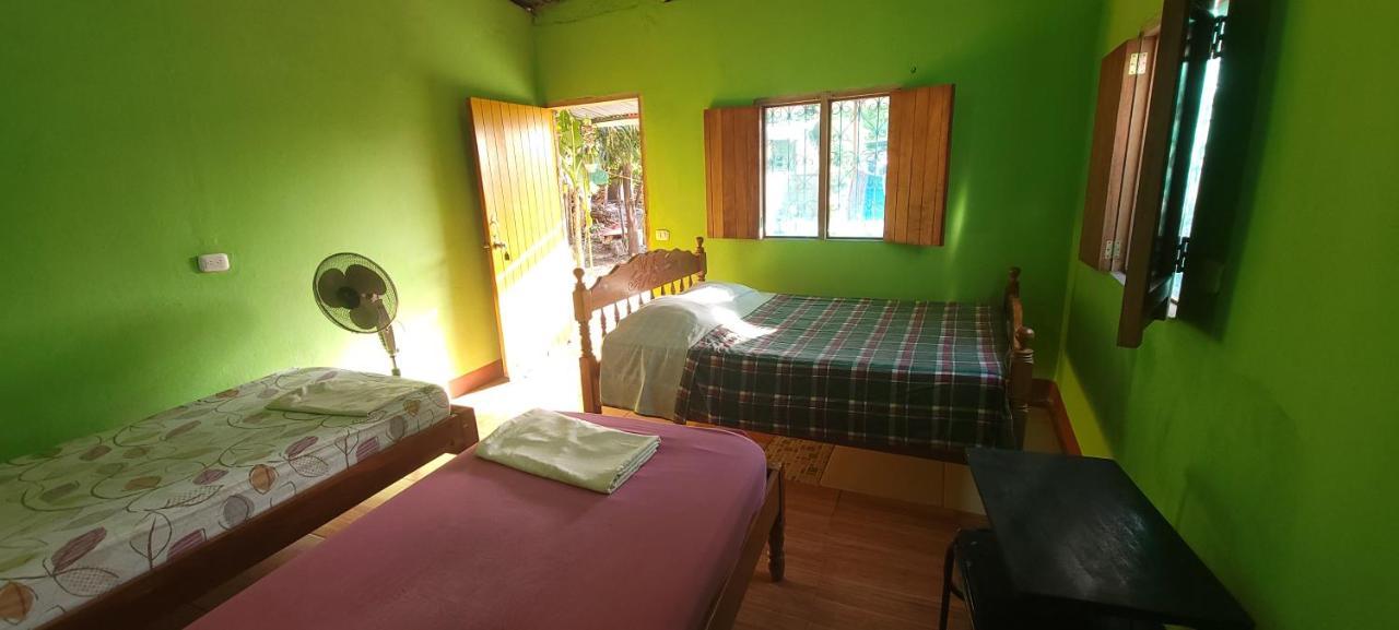 Hostal Maria Rivas Esterno foto