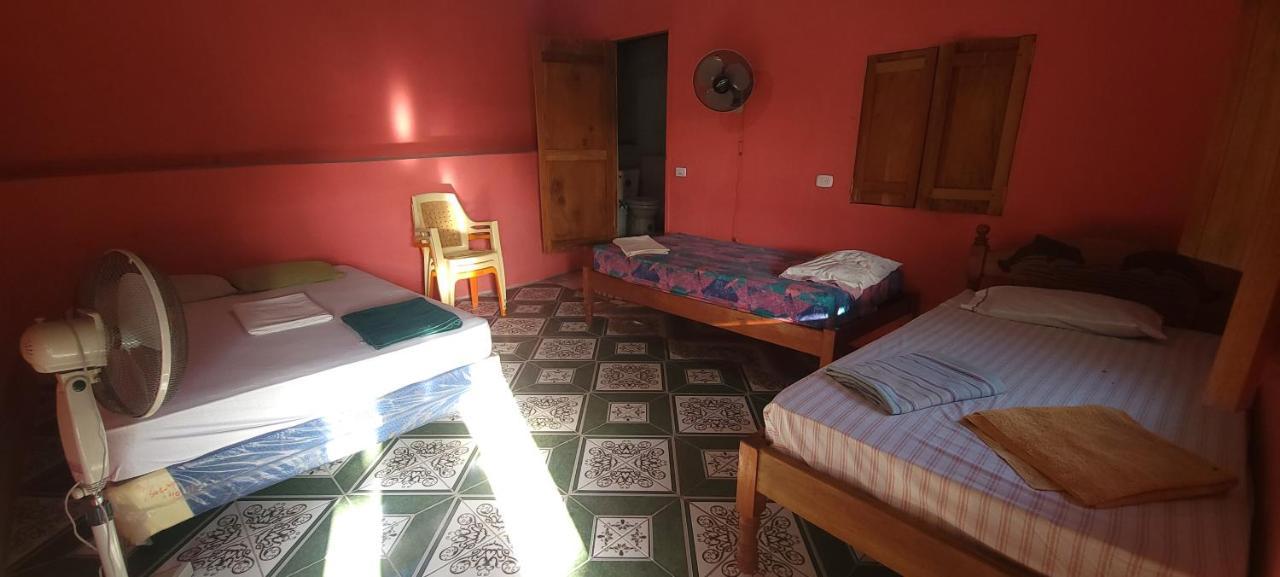 Hostal Maria Rivas Esterno foto