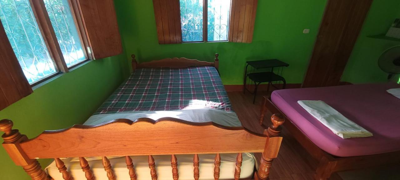 Hostal Maria Rivas Esterno foto