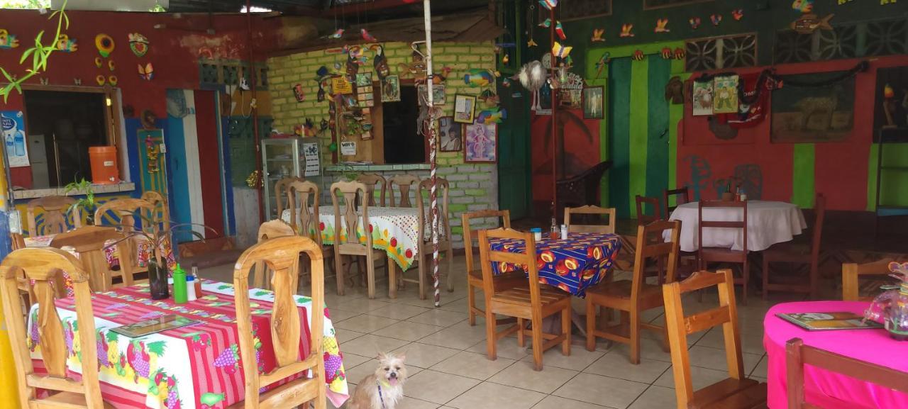 Hostal Maria Rivas Esterno foto